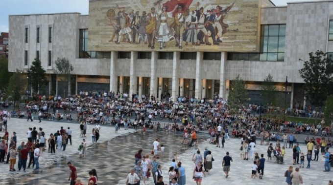 Raporti i OKB: Shqiptaret me te palumturit ne Europe, problem kryesor korrupsioni